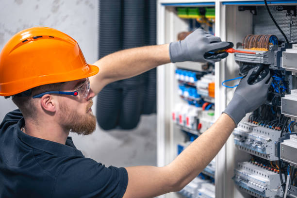 Best Affordable Emergency Electrician  in Martins Ferry, OH